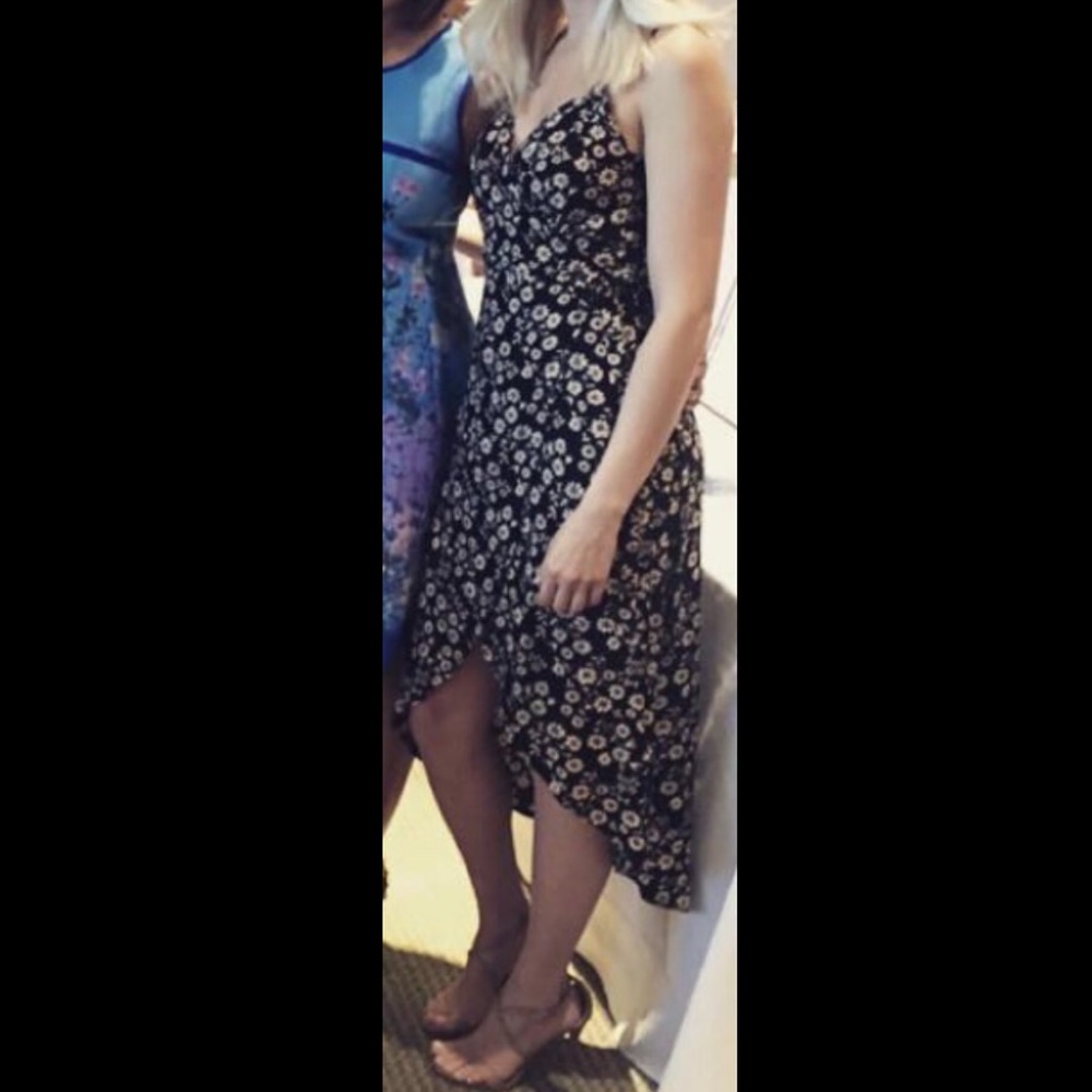 Floral wrap dress- Forever 21